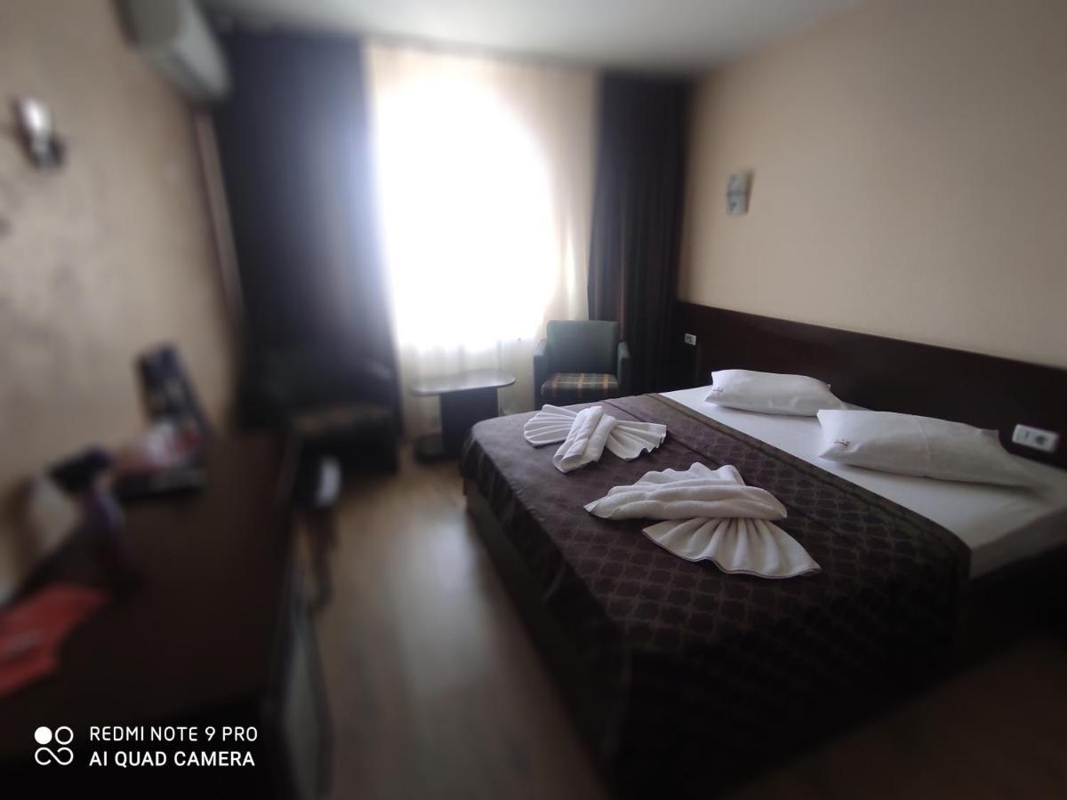 Tomis Pensiune Băile Felix Buitenkant foto